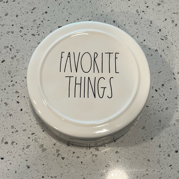 Rae Dunn “Favorite Things” Trinket/Jewelry Box - Picture 1 of 3